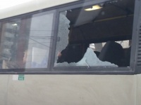 В Ростове пассажирке маршрутки в глаз попал осколок разбитого стекла