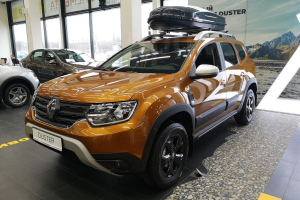 Renault повысила цены на все автомобили в России на 0,8-3,7%