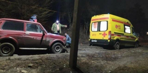 В Шахтах машина скорой помощи с больным ребёнком застряла в грязи