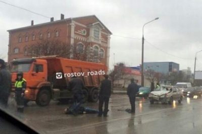 В Ростове на Доватора «ВАЗ» насмерть сбил мужчину