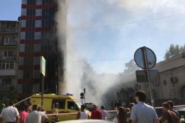 В Ростове возле сгоревшей гостиницы на Семашко движение стало двусторонним