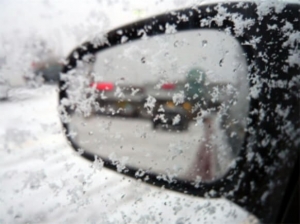 В Ростове снегопад вызвал многочисленные ДТП и пробки