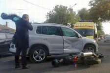 В Ростове на Нариманова в ДТП погиб мотоциклист