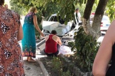 В Таганроге «ВАЗ» насмерть сбил женщину на пороге её дома