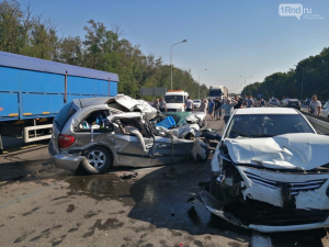Семь человек, в их числе трое детей, пострадали в ДТП под Ростовом