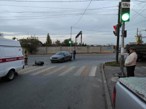 В Ростове водитель Volkswagen Jetta сбила электроскутериста