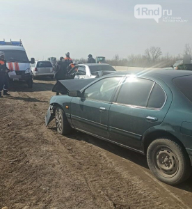 Под Новочеркасском столкнулись четыре автомобиля