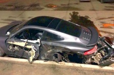 В Ростове во время тест-драйва клиент разбил Porsche Macan
