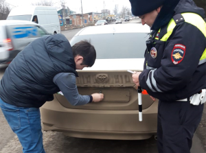 За грязные номера ростовчан начали активно штрафовать инспекторы