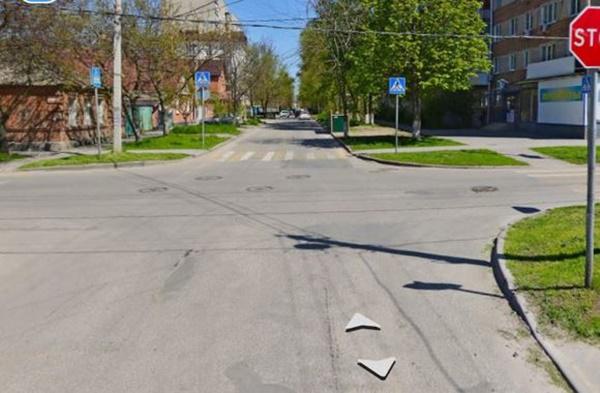 Ростовчанин просит установить светофор на улице Батуринской