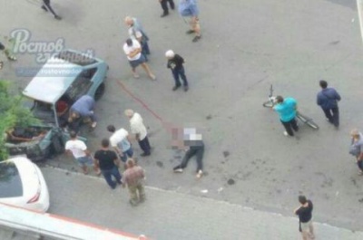 В Ростове «ВАЗ» насмерть сбил пешехода, а затем влетел в Toyota и в дерево