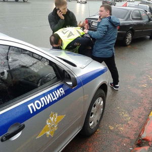 В Ростовской области сотрудника ДПС поймали на взятке