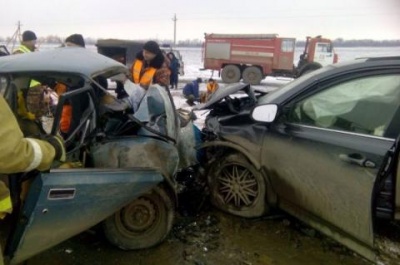 В Ростовской области три человека погибли в столкновении «ВАЗ» и Toyota