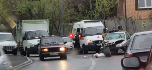 В Ростове машина пожарных по пути на вызов протаранила иномарк