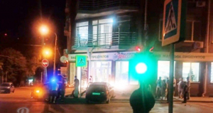 Двое полицейских пострадали при ночном ДТП в Ростове